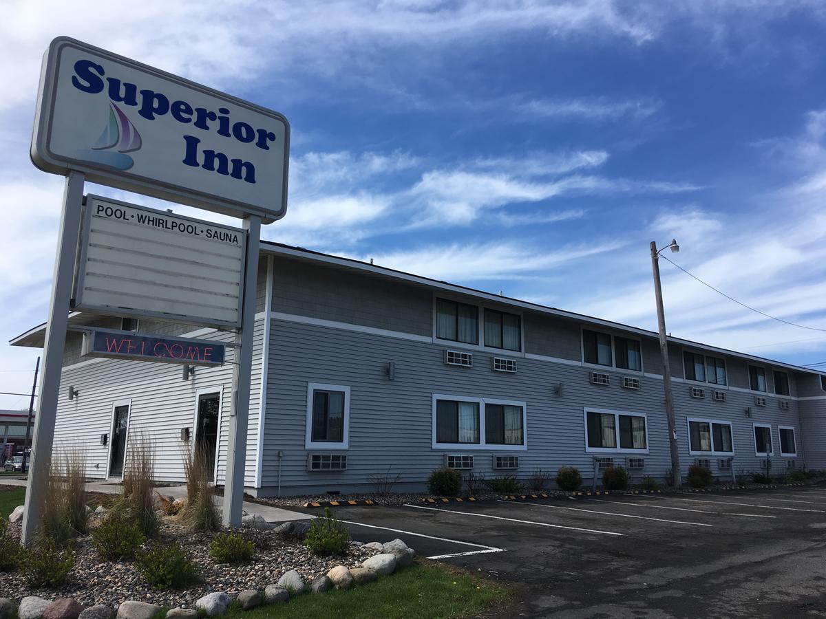 Superior Inn Buitenkant foto